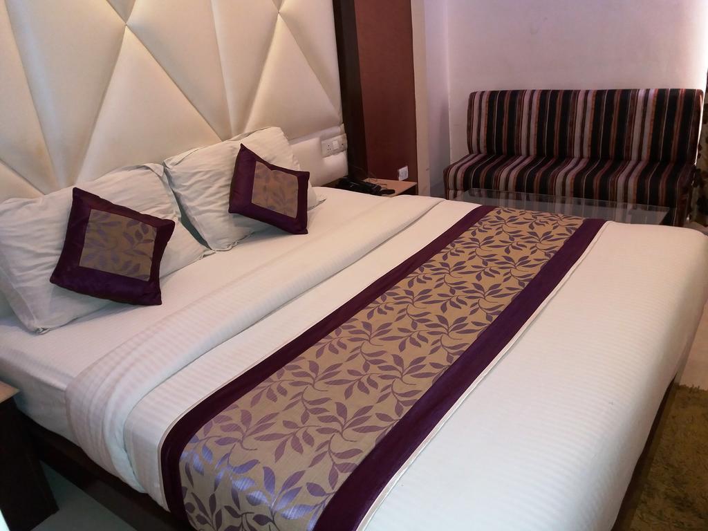 Hotel Station View Opposite New Delhi Railway Экстерьер фото