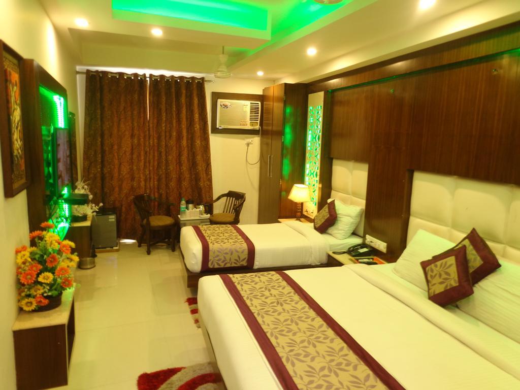Hotel Station View Opposite New Delhi Railway Экстерьер фото