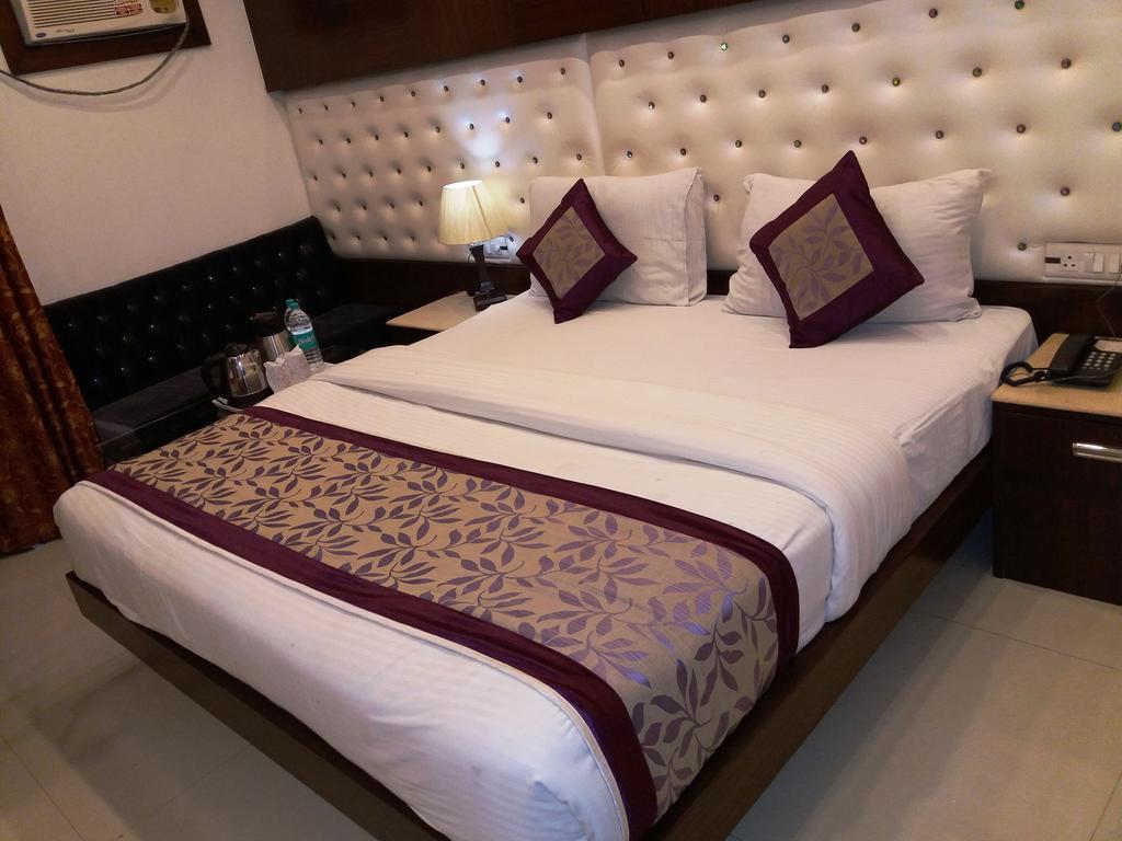 Hotel Station View Opposite New Delhi Railway Экстерьер фото