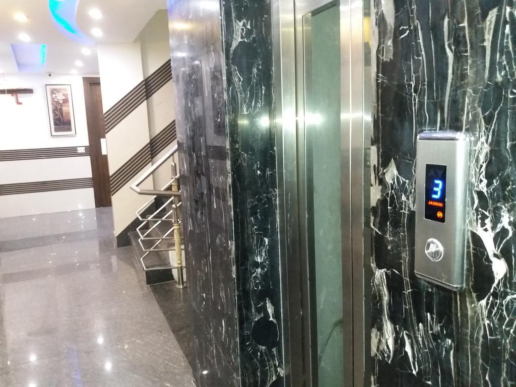 Hotel Station View Opposite New Delhi Railway Экстерьер фото