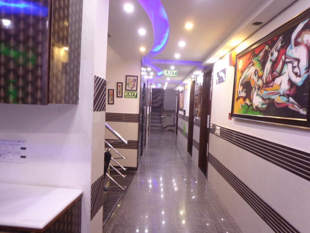 Hotel Station View Opposite New Delhi Railway Экстерьер фото