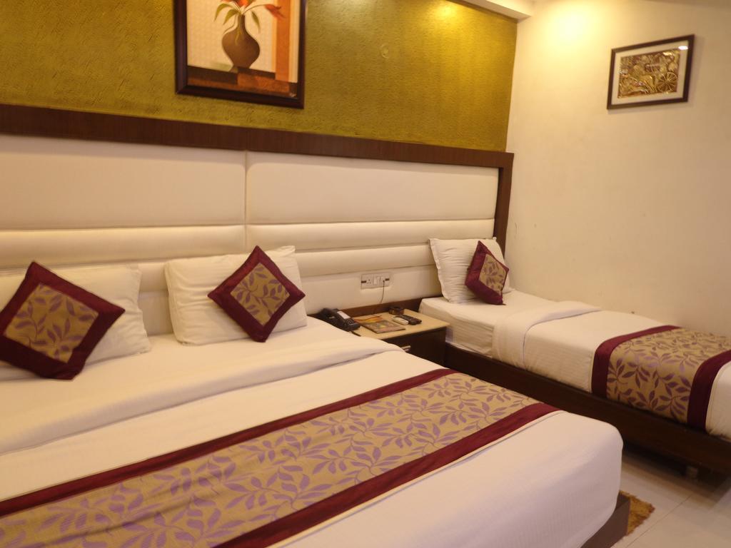 Hotel Station View Opposite New Delhi Railway Экстерьер фото