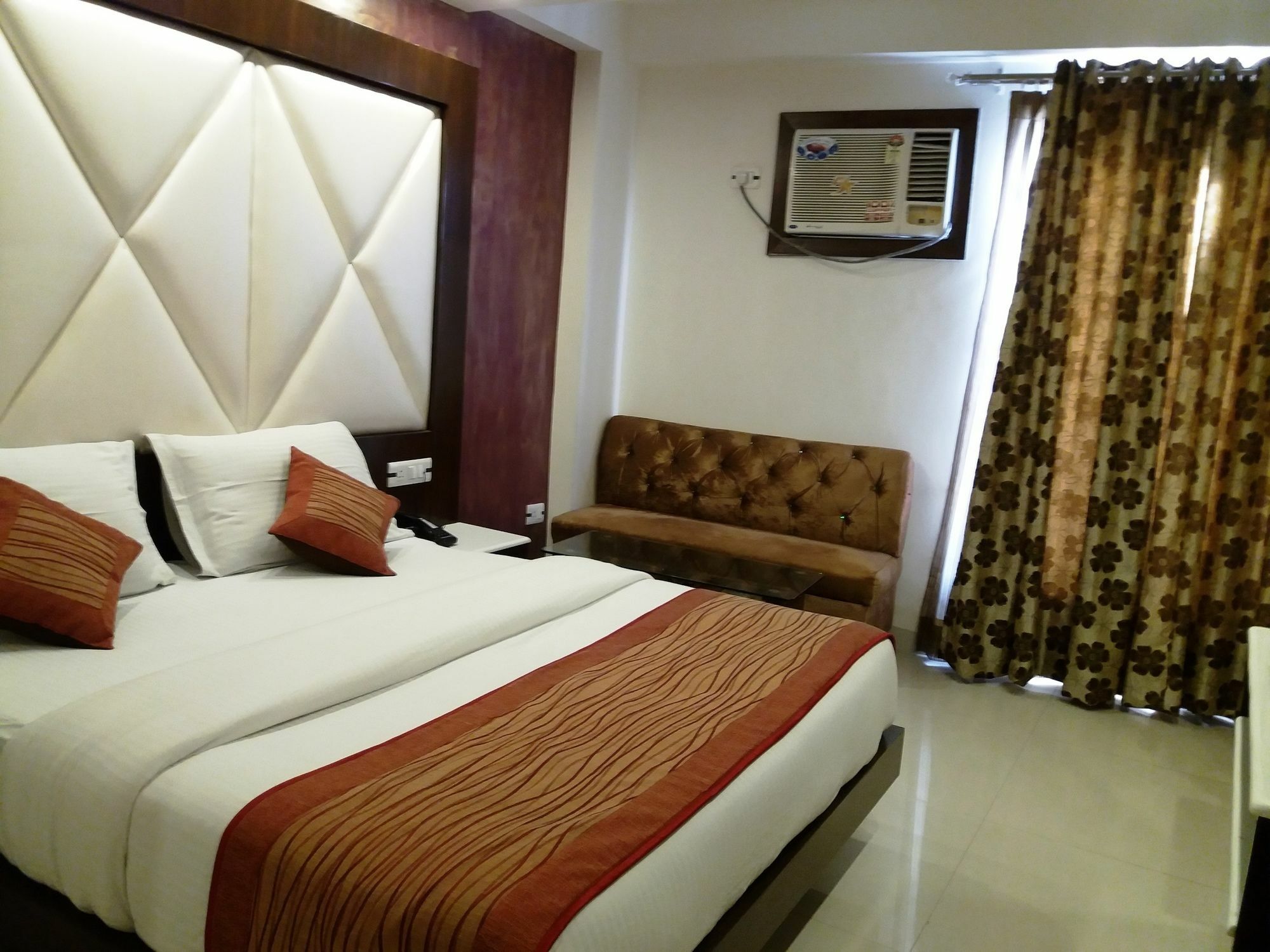 Hotel Station View Opposite New Delhi Railway Экстерьер фото